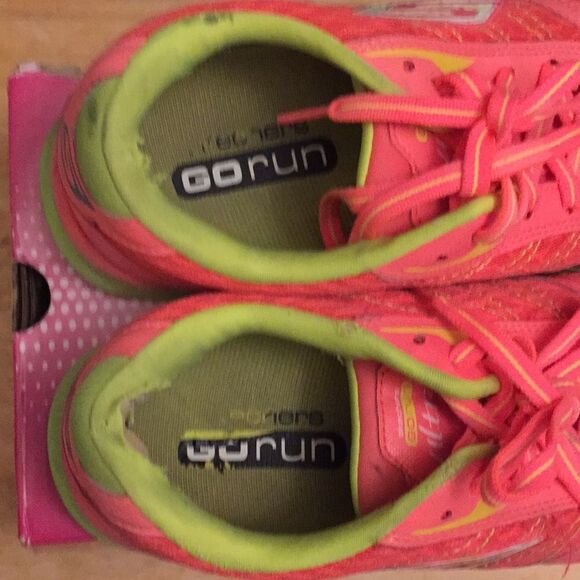 Skechers size 8.5 fluorescent colors used worn - Picture 3 of 8